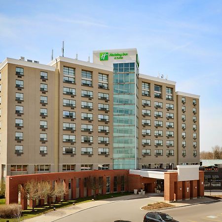 Holiday Inn Hotel & Suites London By Ihg Eksteriør billede