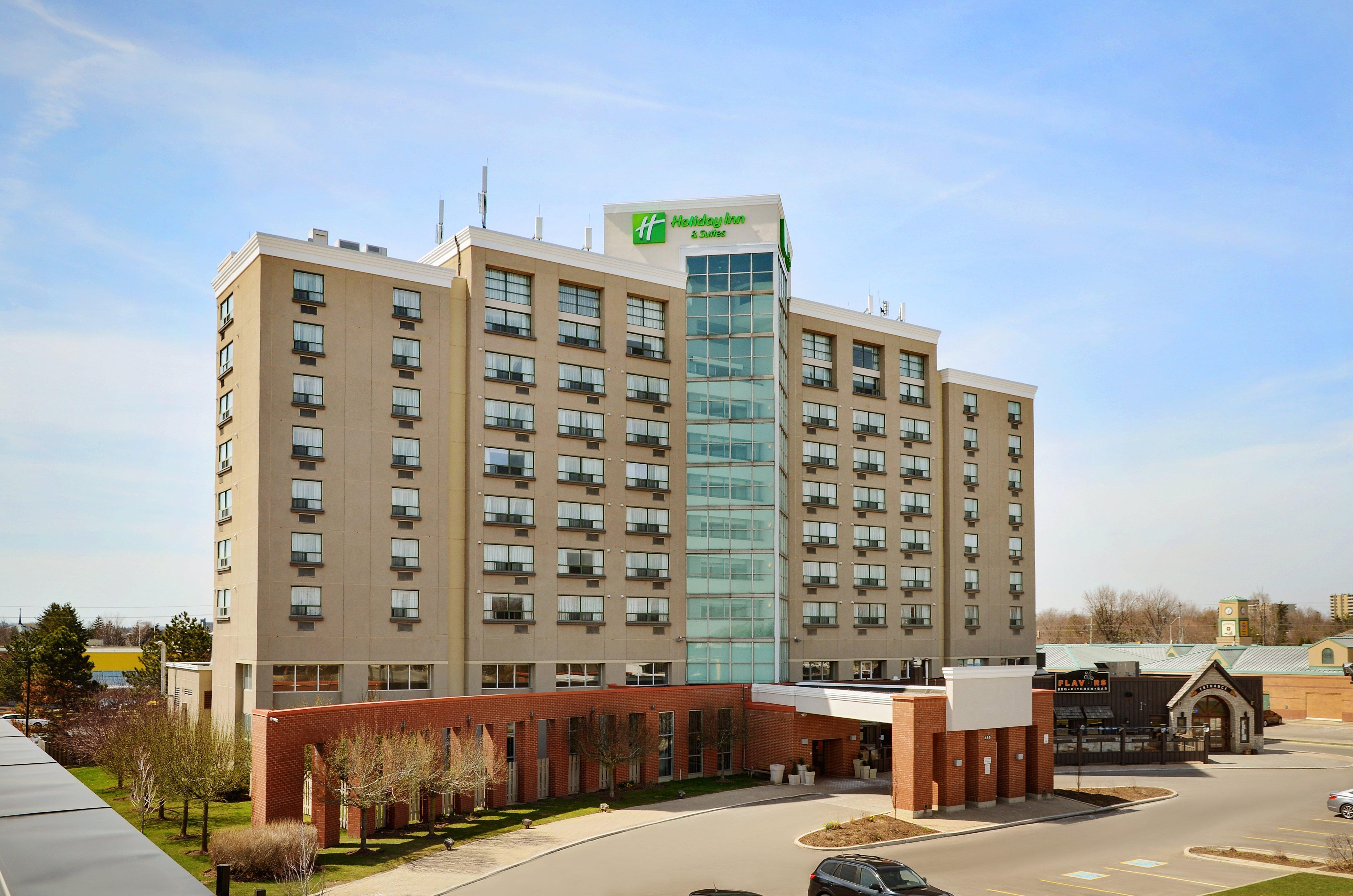Holiday Inn Hotel & Suites London By Ihg Eksteriør billede