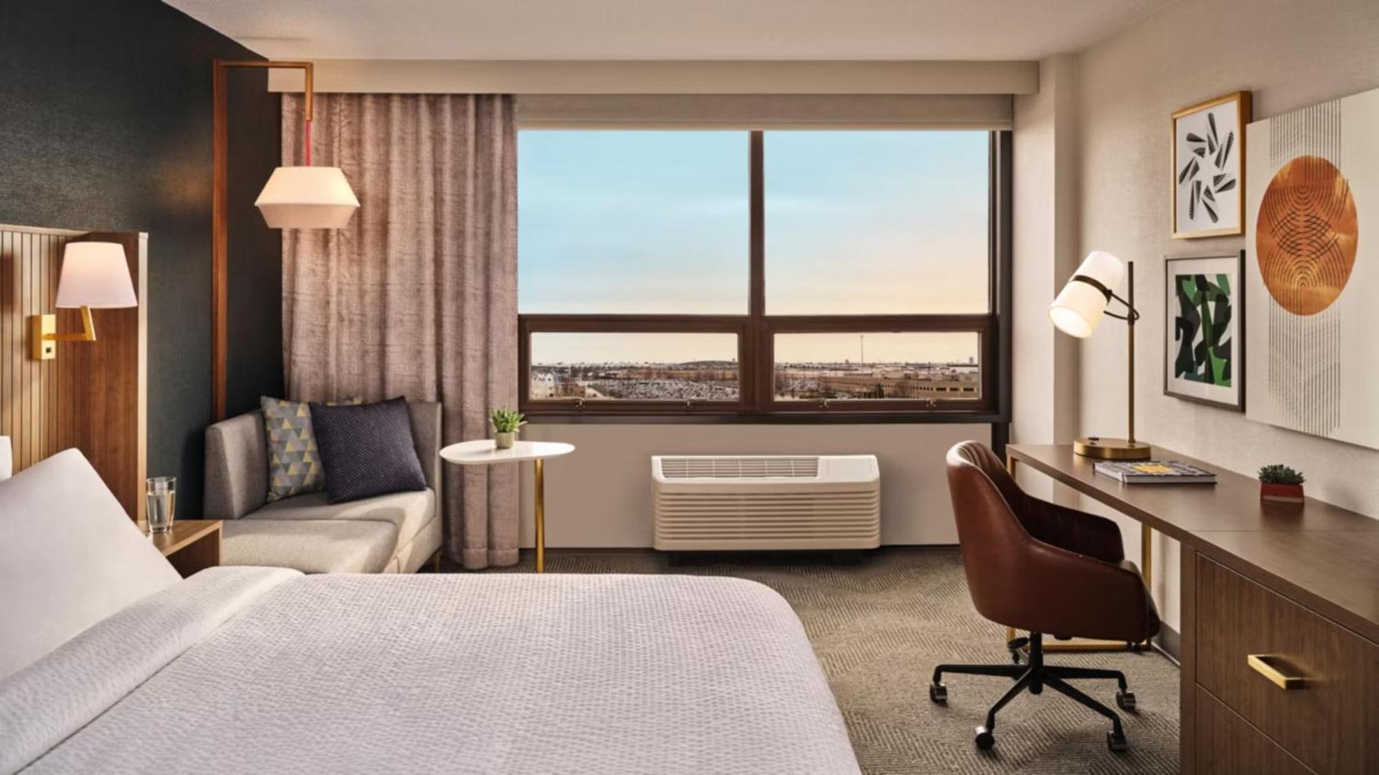 Holiday Inn Hotel & Suites London By Ihg Eksteriør billede